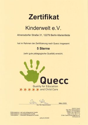 Quecc Zetifikat über 5 von 5 Sternen als eine Kita mit sehr guter pädagogischer Qualität.